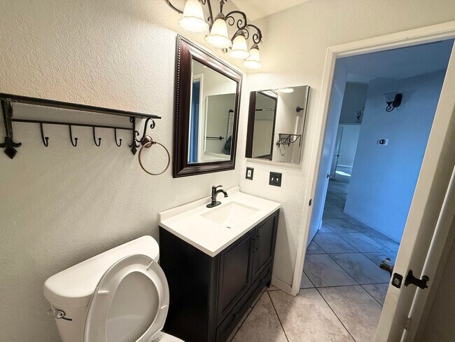 Building Photo - 80409 Windsong Way