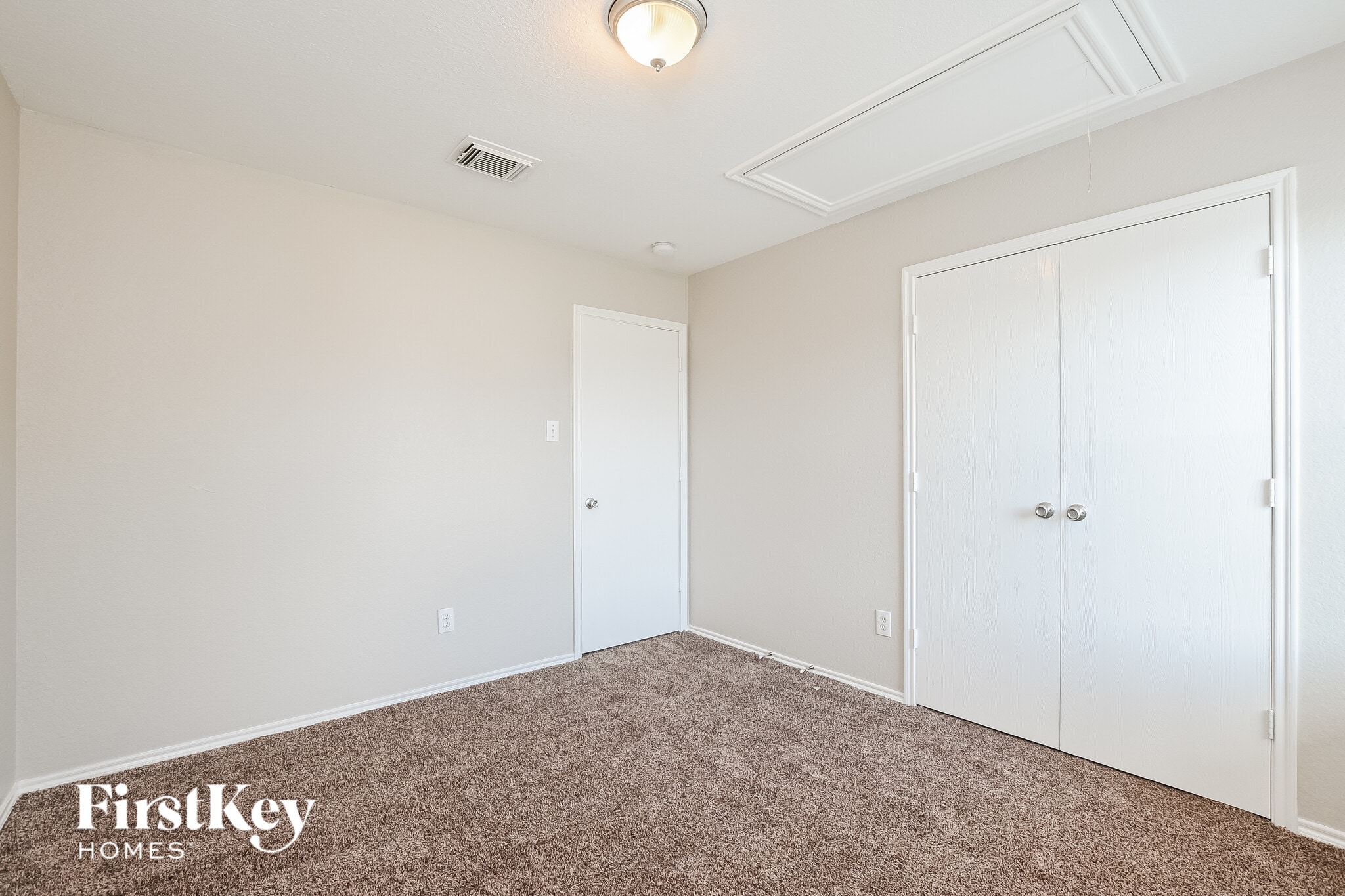 Building Photo - 8143 Chancewood Ln