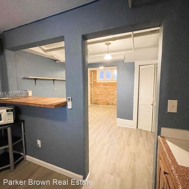 Building Photo - 1 br, 1 bath House - 86 B Street #11