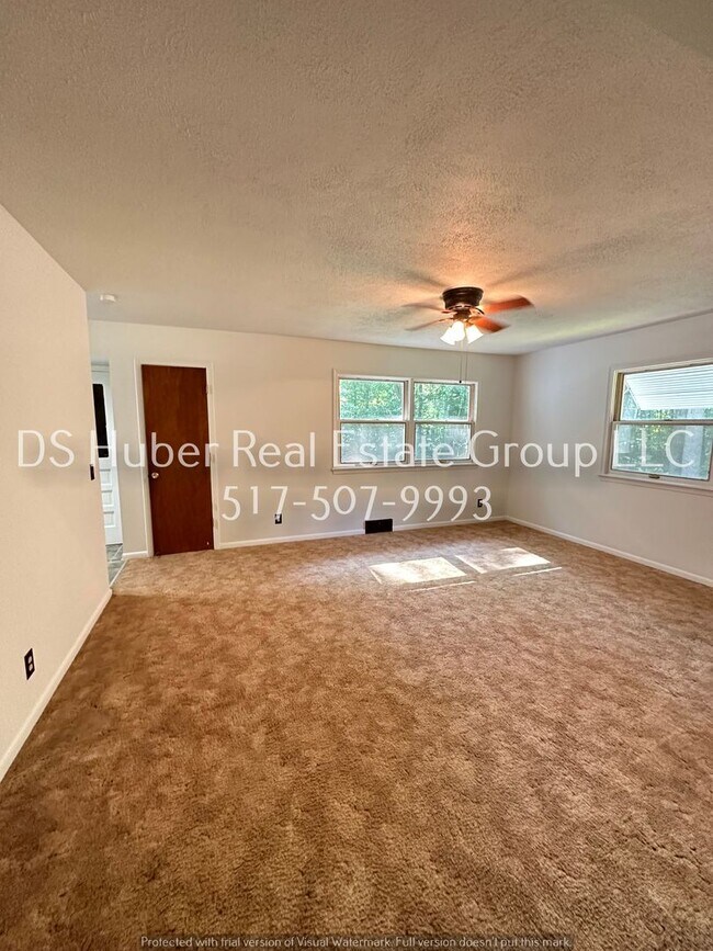 Building Photo - 12469 Kruger Ln