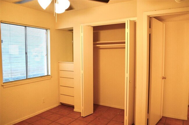 Building Photo - 2610 Salado St