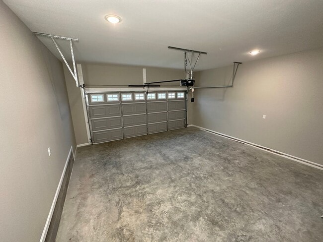 Building Photo - 177 Peregrine Pl