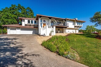 Building Photo - 4 Bedrooms, 3 Bathrooms, Cul-de-sac Location Near Silverado Country Club, Napa