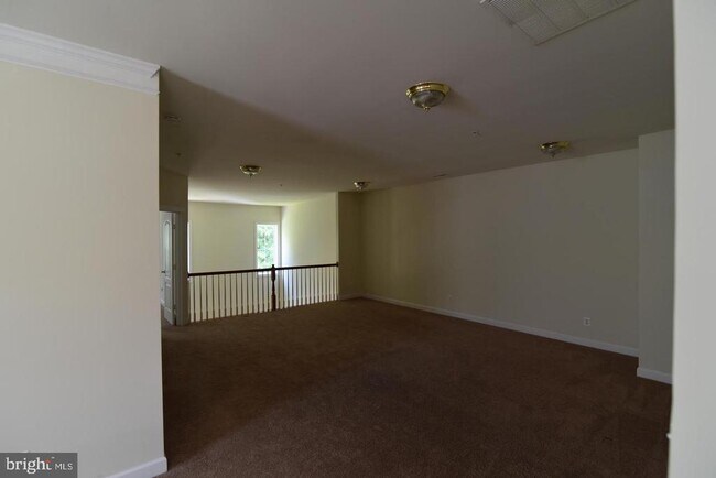 Building Photo - 139 Hokeland Dr