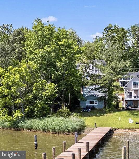 Primary Photo - 332 Arbutus Dr