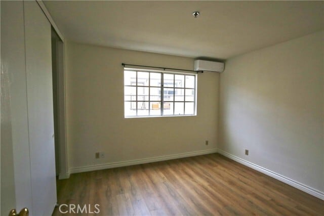 Building Photo - 1211 Huntington Dr