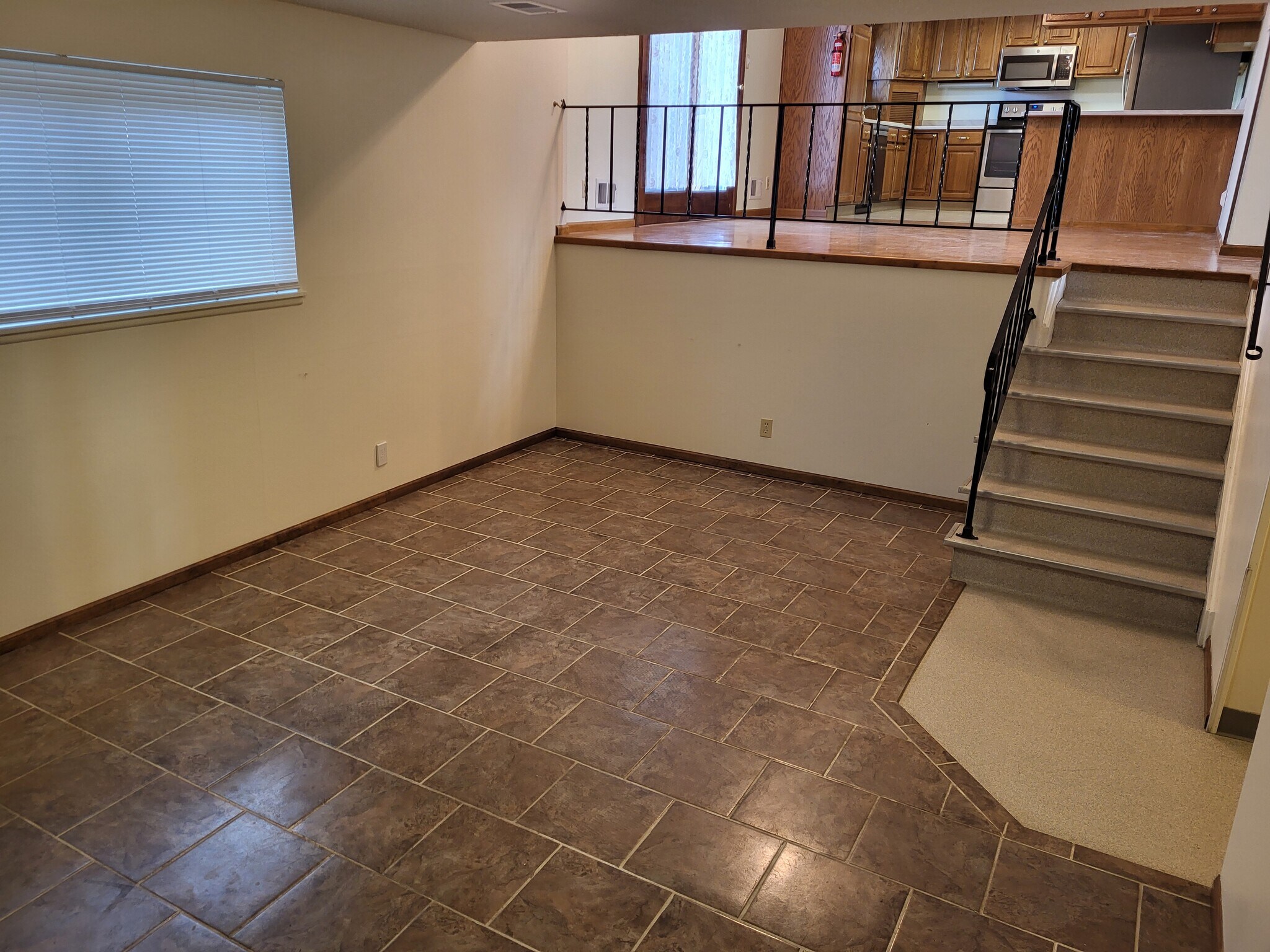 Building Photo - 10470 Romblon Way