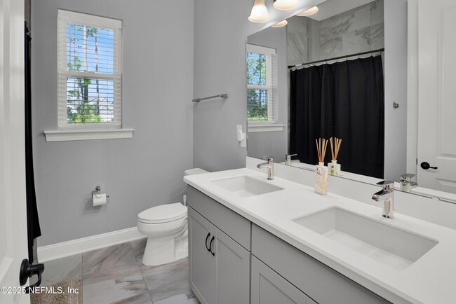 Building Photo - 176 Settler's Landing Dr