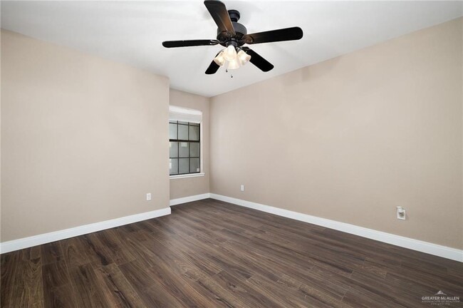 Building Photo - 11 Cardinal Ave