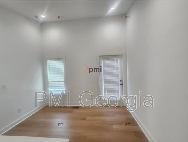 Building Photo - 6305 Shannon Pkwy