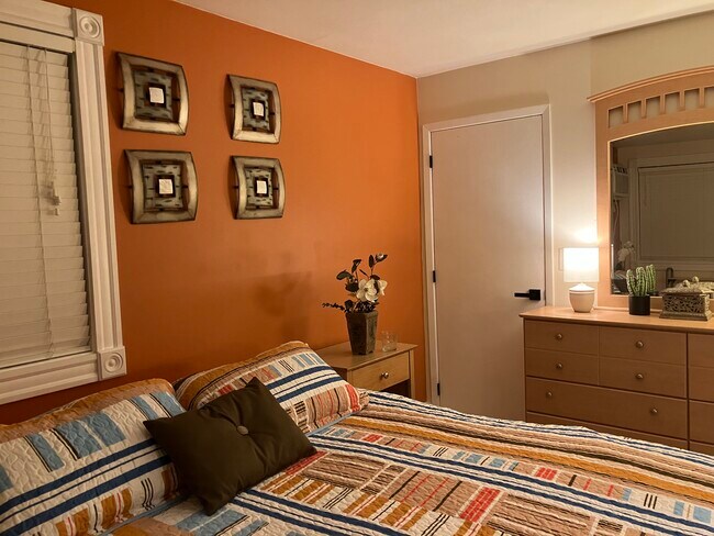 Building Photo - 883 Weirs Blvd