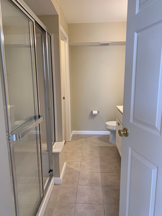 Master Bathroom - 1149 Arbor Creek Dr