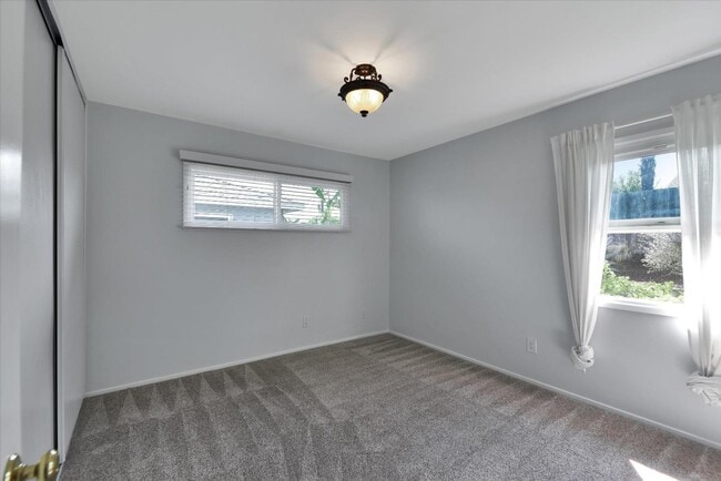 Building Photo - 5341 Waring Rd