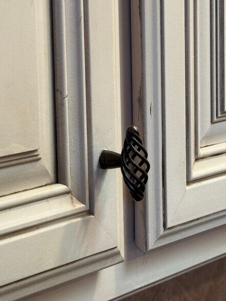 Building Photo - 5683 Hummingbird Ln