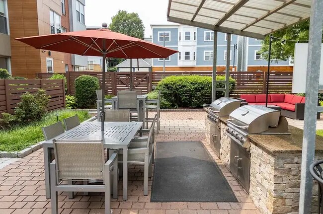 Building Photo - 30 Caldwell St