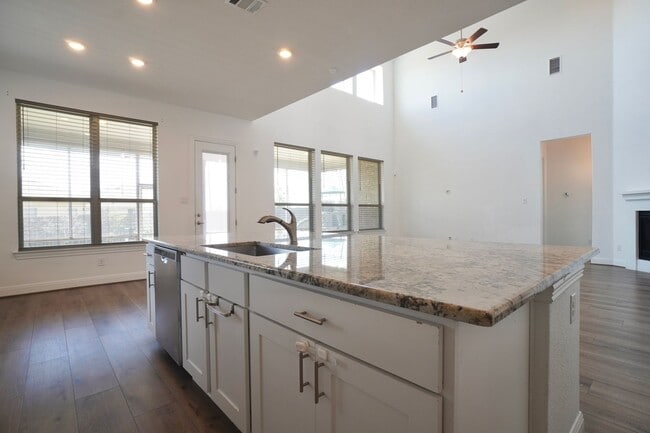 Building Photo - 18116 Leccion Dr