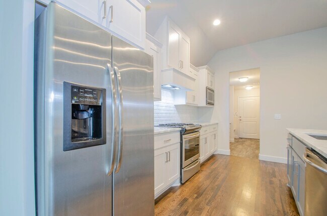 Building Photo - 12537 S 75th E Ave