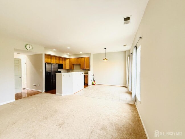 Building Photo - 47 Peppermint Dr