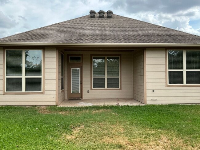 Building Photo - AVAILABLE NOW! 4-Bed 3-bath in Creek Meadows