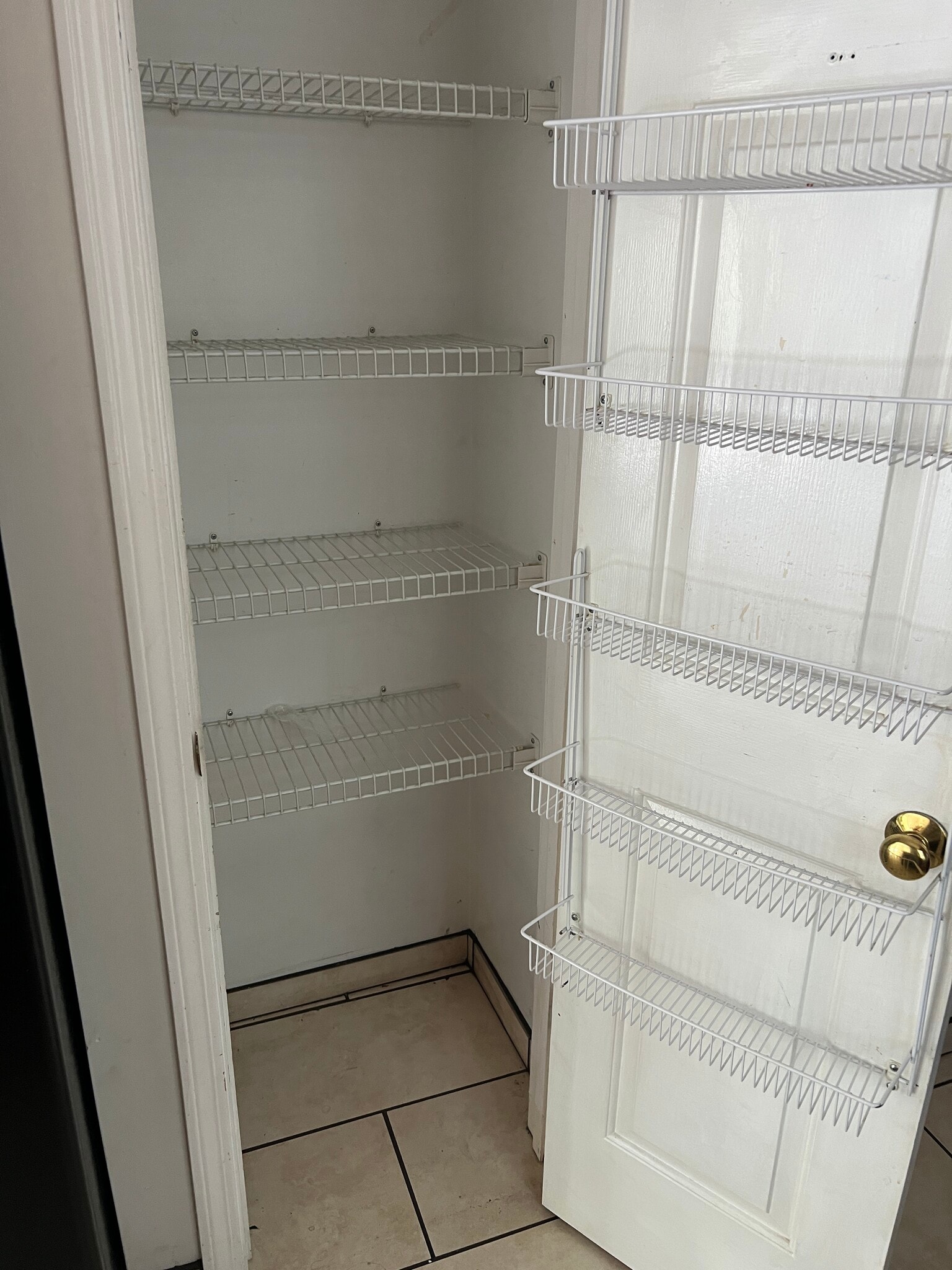 Kitchen Pantry - 108 St Charles Pl