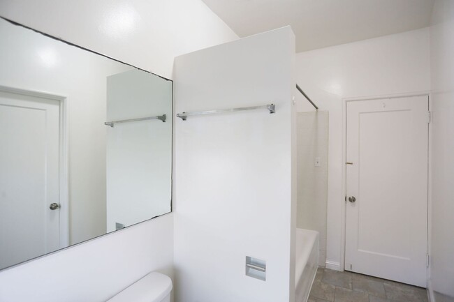 Building Photo - OPEN HOUSE: Sunday (5/4) 12:45pm-1:15pm. A...