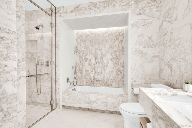 Building Photo - 138 E 50th St