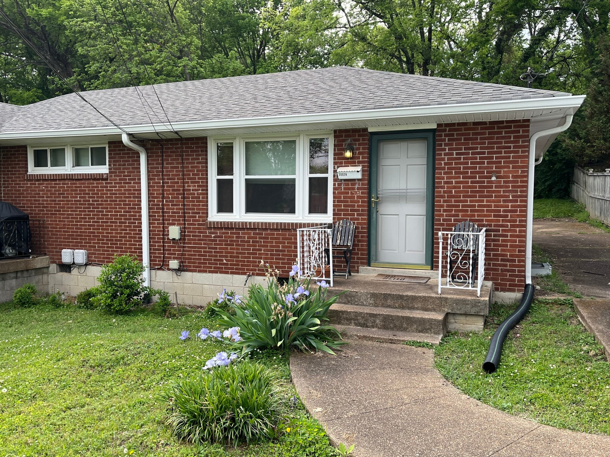 Building Photo - 3003 Oakland Ave