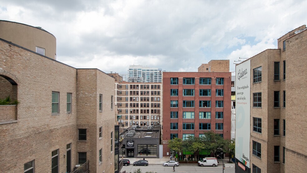 Building Photo - 630 N Franklin St