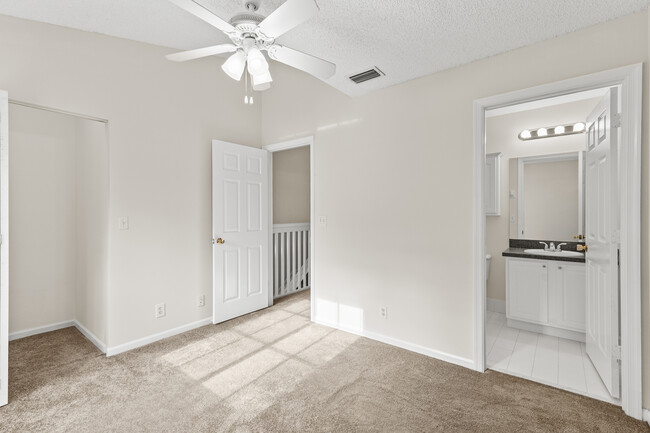 Building Photo - 5206 Palmbrooke Cir