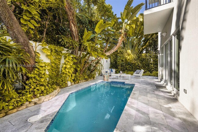 Building Photo - 2760 Brickell Ct