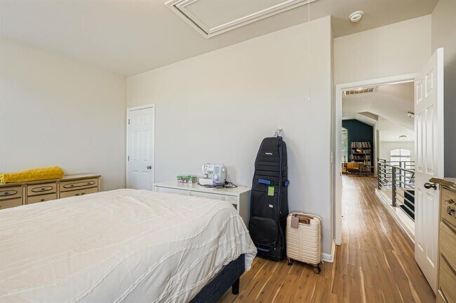 Building Photo - 9708 Dawn Pearl Dr