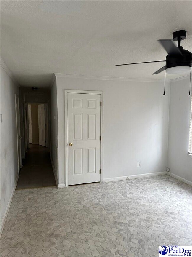 Building Photo - 713 Georgetown St