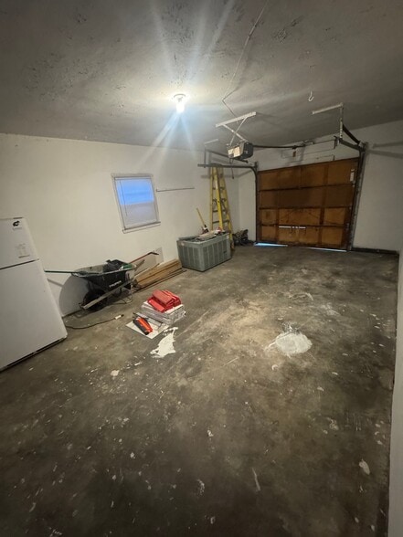 Building Photo - 6012 N 39th St