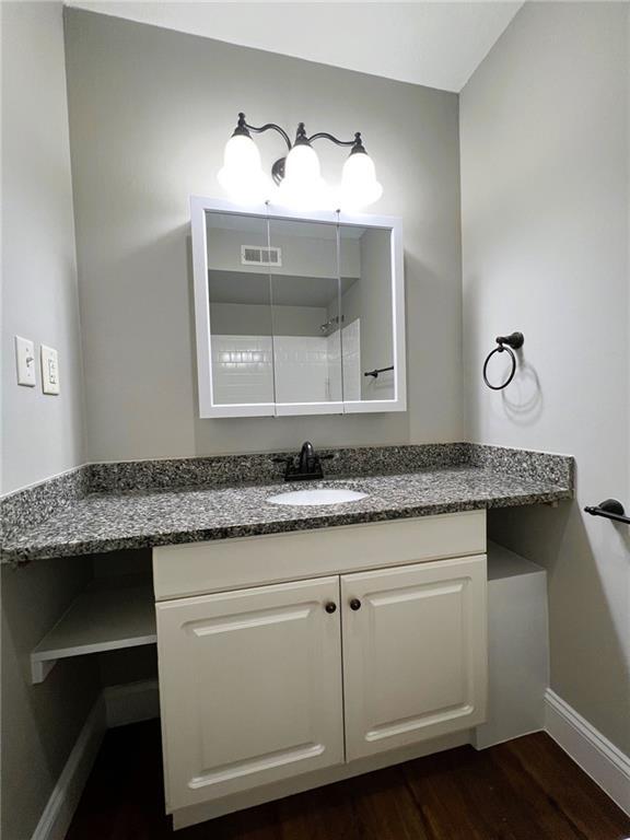 Building Photo - 879 Bernon St