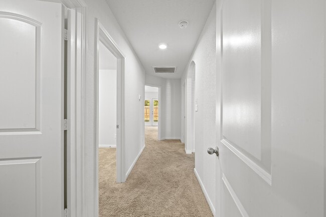 Building Photo - 20742 Nala Bear Dr