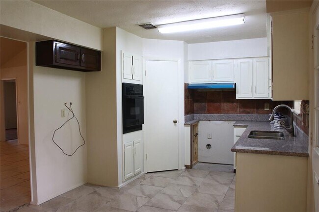 Building Photo - 11206 Hendon Ln