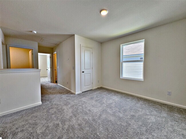 Building Photo - 8431 Vacek Xing Wy