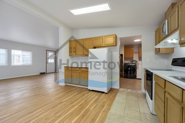 Building Photo - 2 Bedroom 1 Bath Home with 24x24 Shop and ...