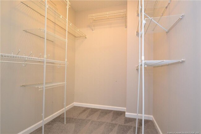 Building Photo - 4737 Sinclair Dr