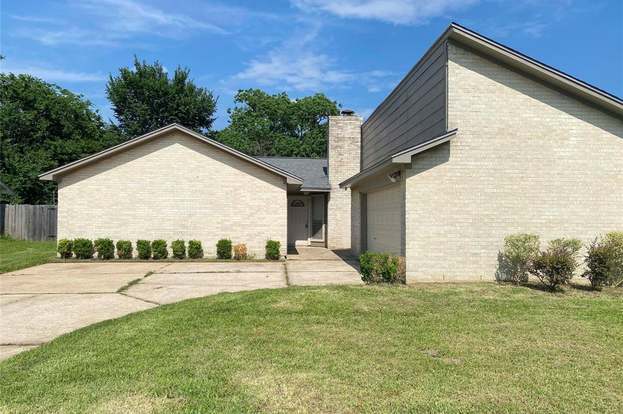 Building Photo - 323 Maybrook Dr