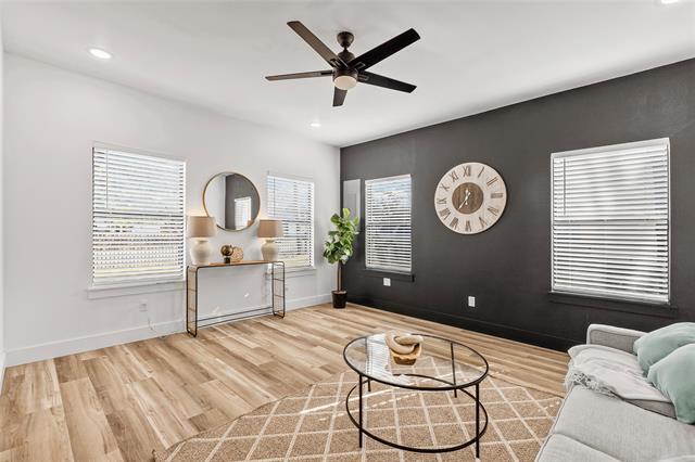 Building Photo - 1900 Rosemary