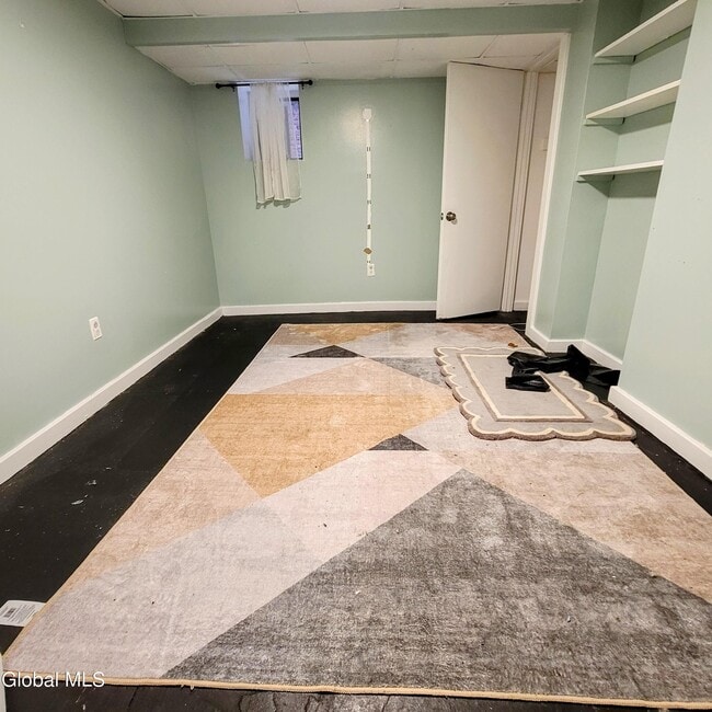 Building Photo - 199 2nd St