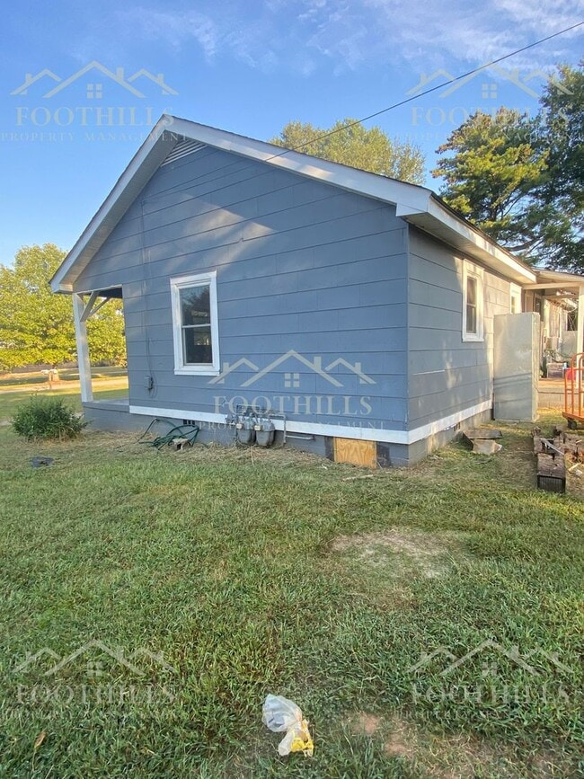 Building Photo - Cozy 1BR/1BA Home with Modern Comforts in ...