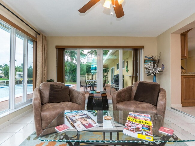 Building Photo - 4930 NE 27th Ave