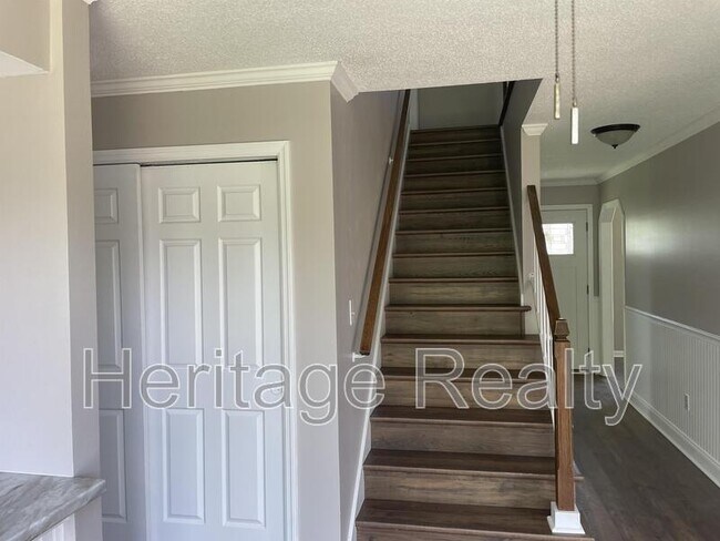 Building Photo - 9000 Colchester Ridge Rd