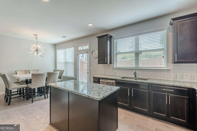 Building Photo - 5725 Radford Loop