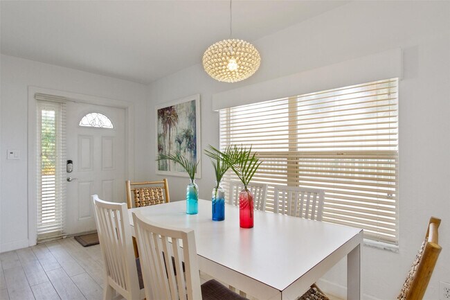 Building Photo - 800 Briny Ave