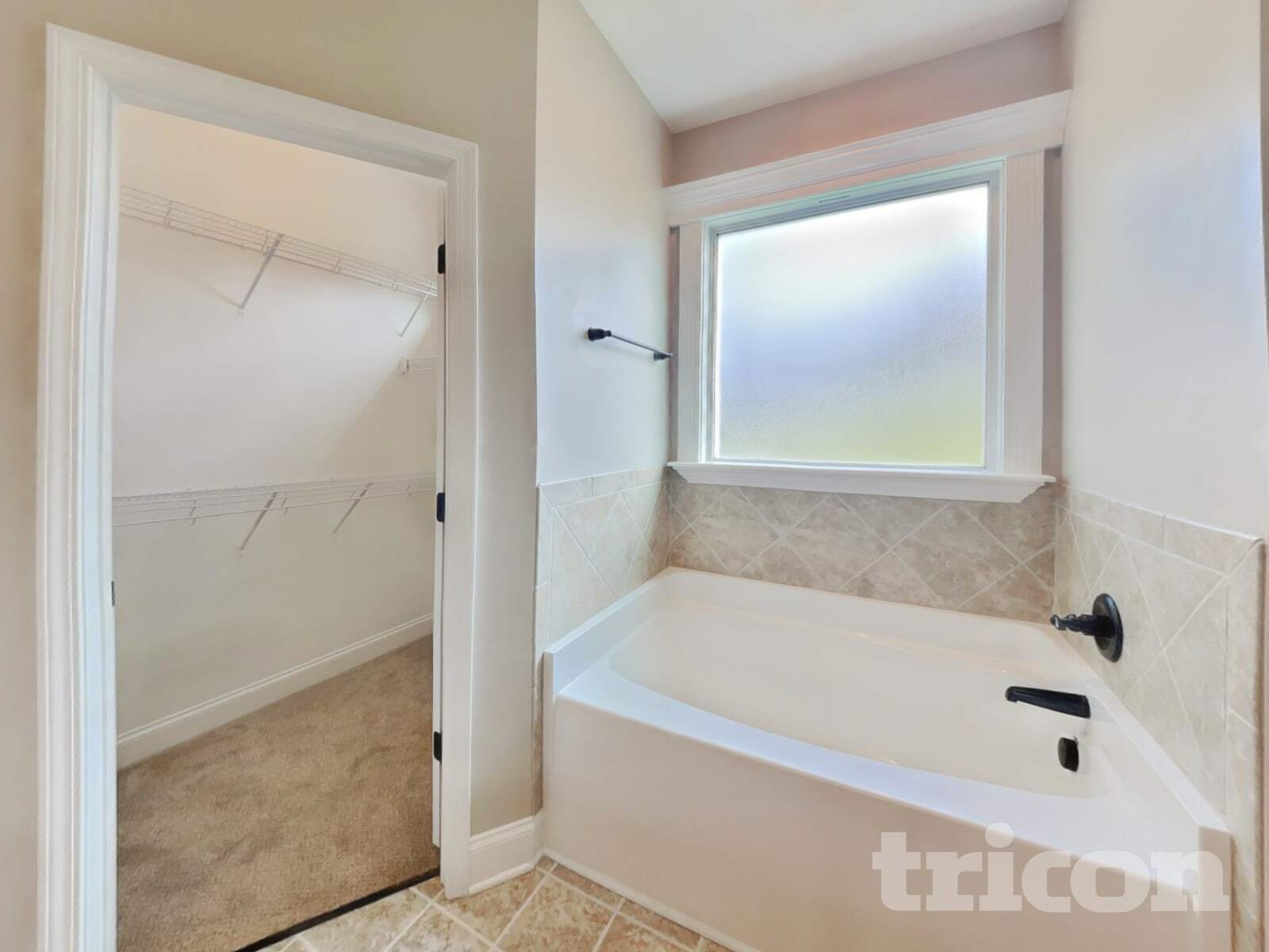 Building Photo - 230 Widgeon Way