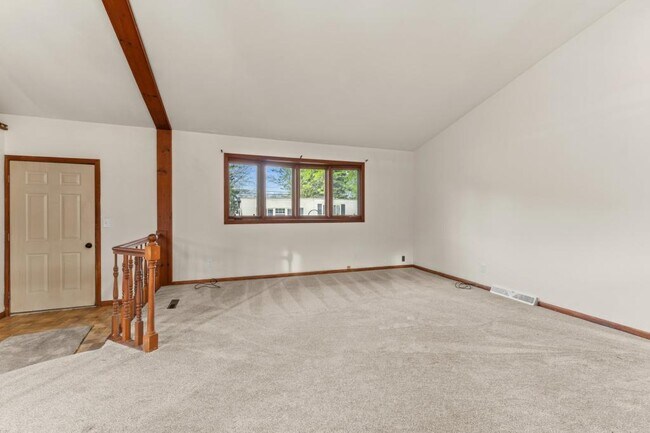 Building Photo - 2611 W 23rd St