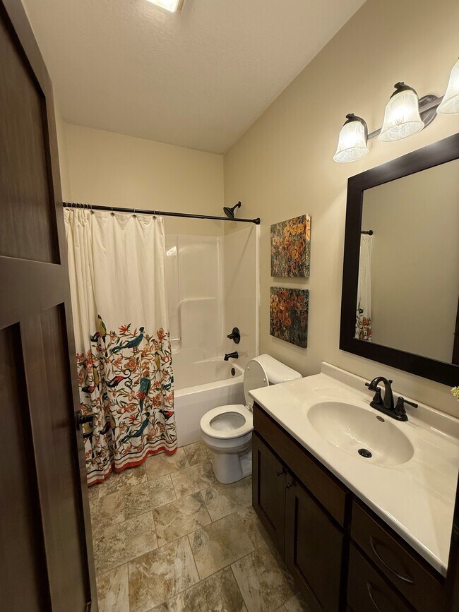 Building Photo - 98 Tribute Ave